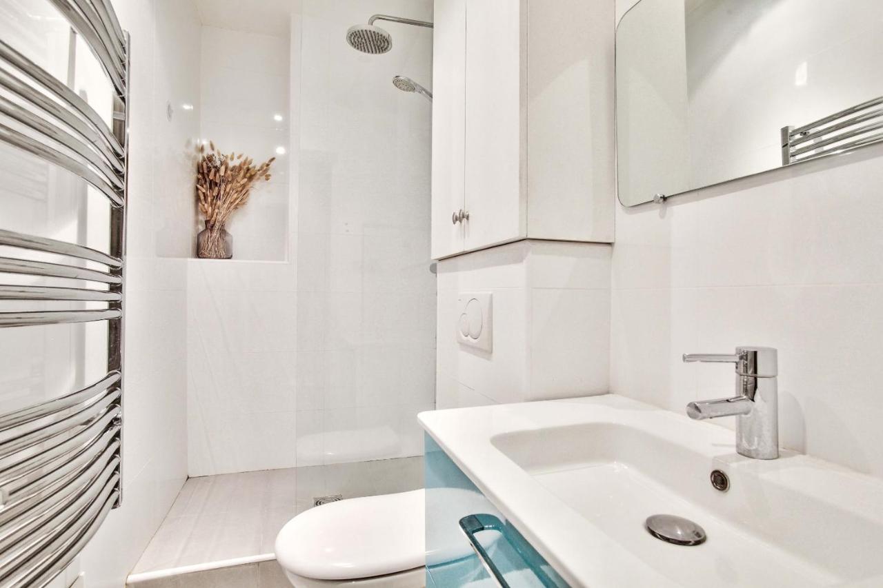 Appartement Quartier Tour Eiffel Free Netflix Paris Luaran gambar